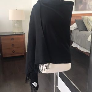 Saks Fifth Avenue black cashmere wrap